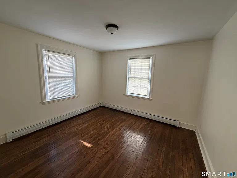 535 Chase Ave — Photo 6