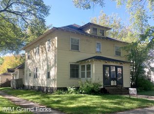 124 Walnut St, Grand Forks, ND 58201