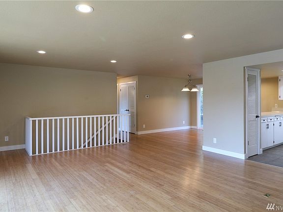 3rd image of 3438 Long Lake Dr SE