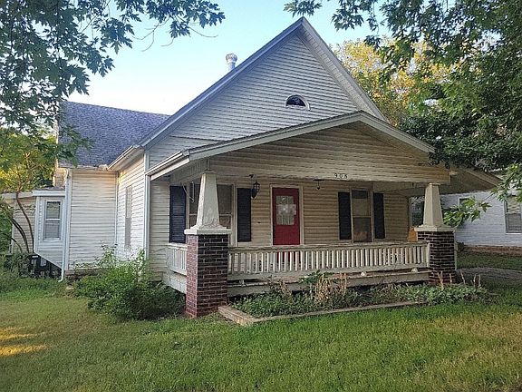 3rd image of 908 E Harvey Ave