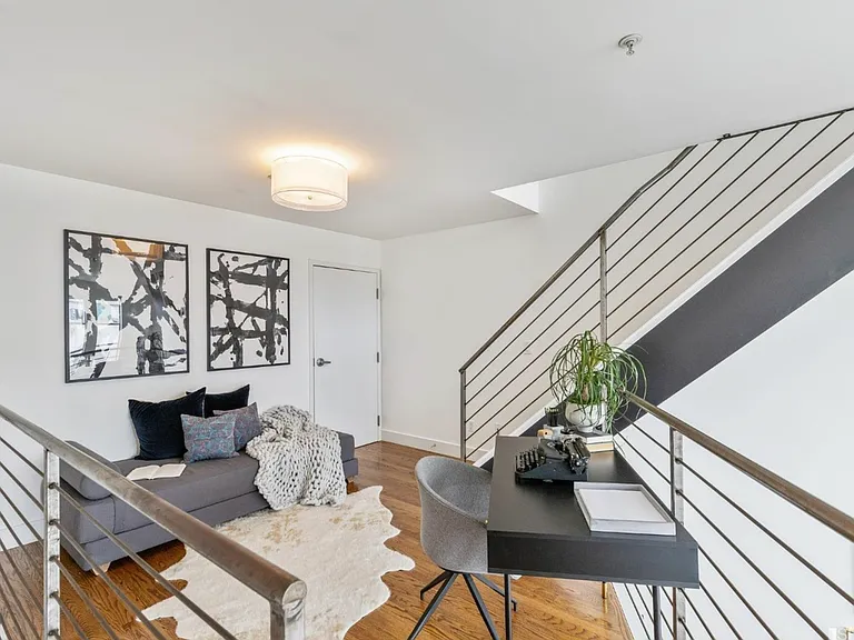 303 Langton St #2 — Photo 25