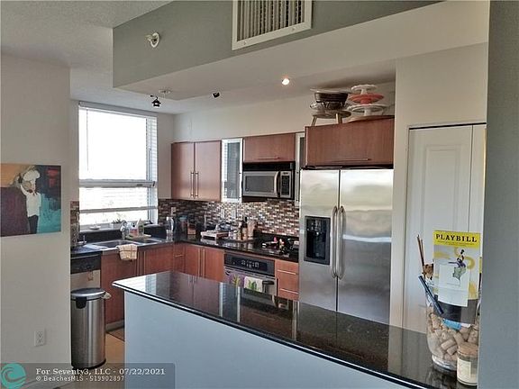 3rd image of 600 W Las Olas Blvd APT 507S