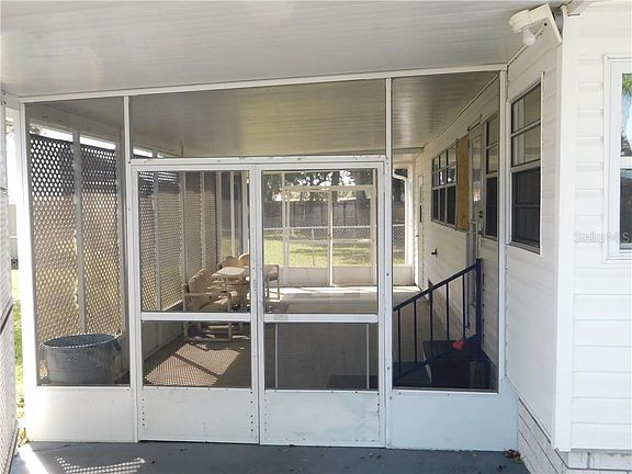 5th image of 5019 Shirley Cir