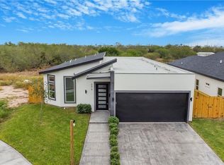 2416 N Revolution St, Edinburg, TX 78541