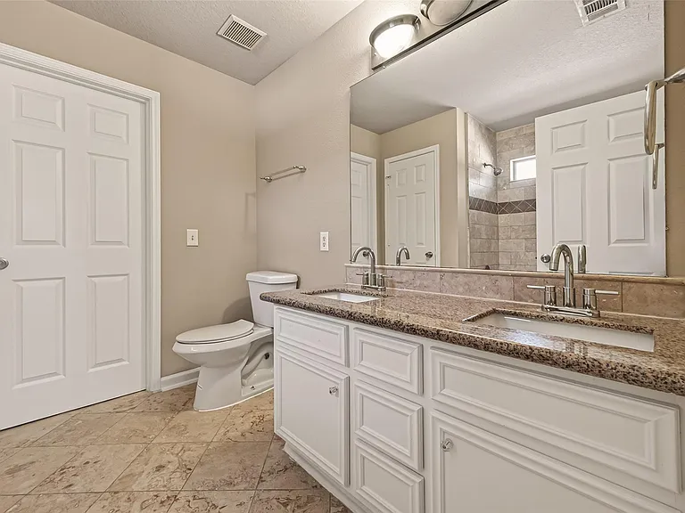 19710 Twin Canyon Ct — Photo 28