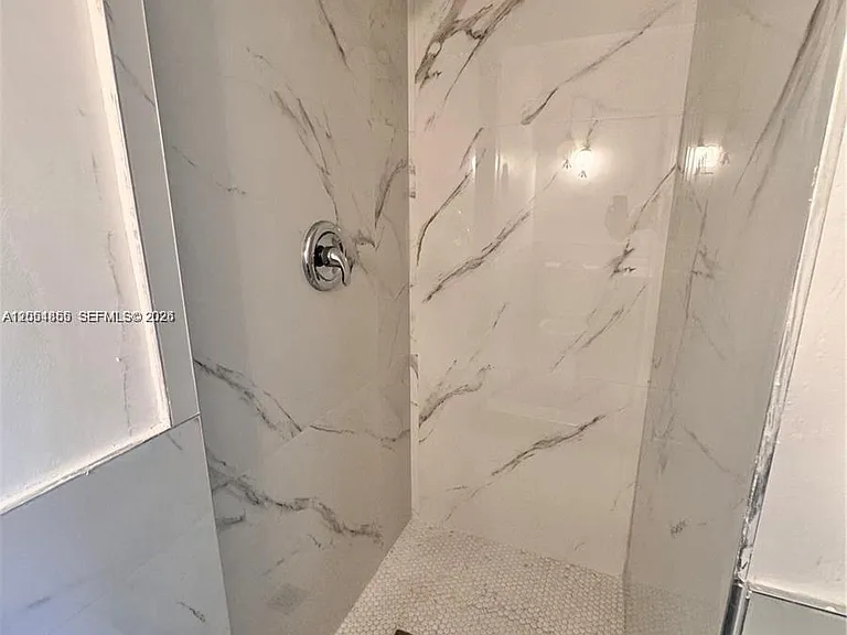 2461 SW 82nd Ave #306 — Photo 9