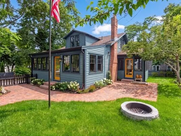 21 Brewster Street Unit 1, Provincetown, MA 02657