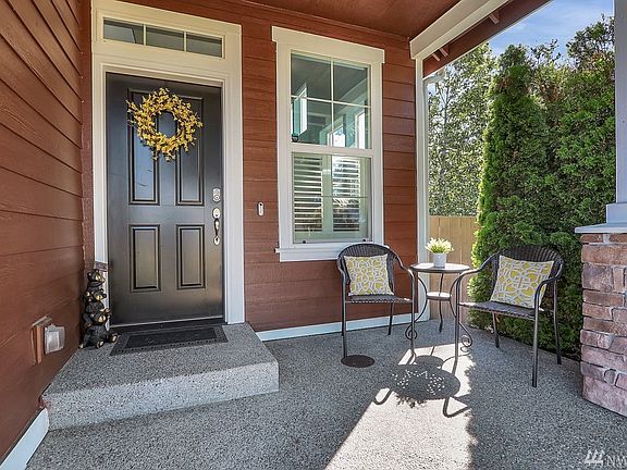 3rd image of 8501 185th Avenue Pl E