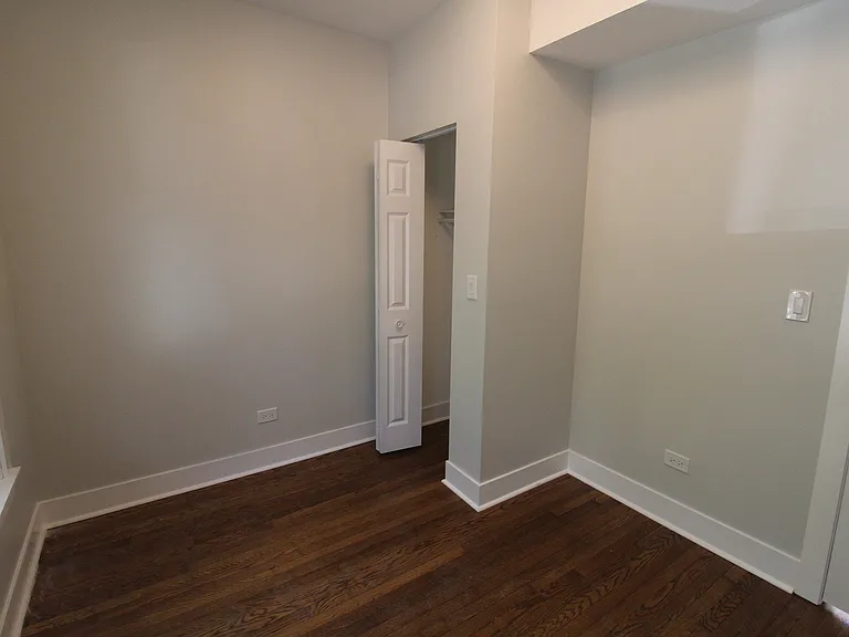 956 N Winchester Ave #2S — Photo 8