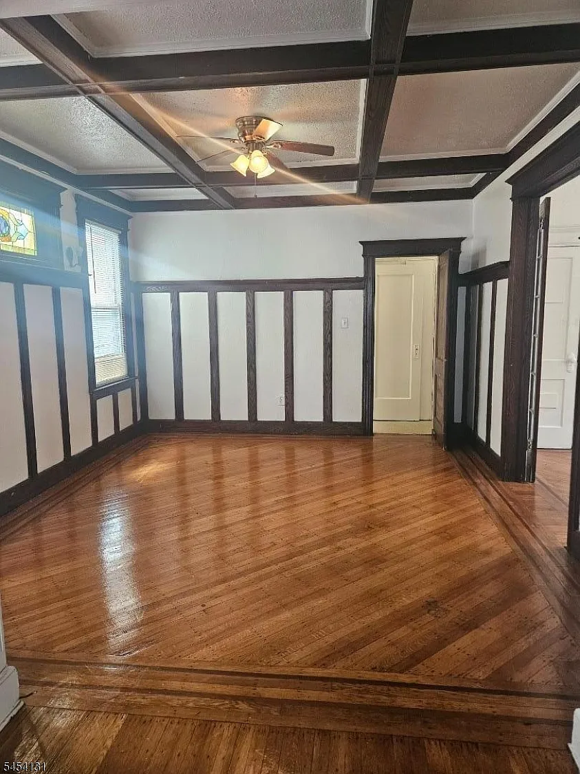 1 bed, 1.0 bath, $1,600 — Photo 2