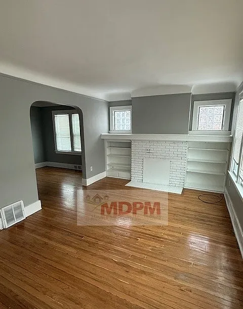 Photo 2 of 8 - 14951 Strathmoor St #2 - Detroit, MI Building Photo - 14951 Strathmoor St #2