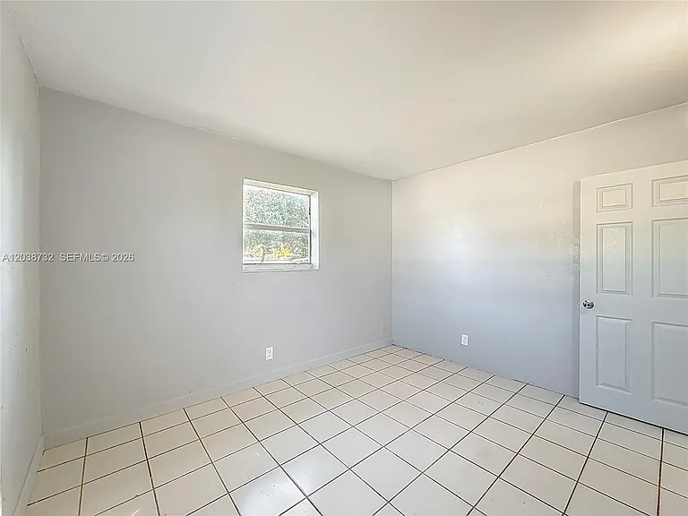 2408 NW 8th St — Photo 9