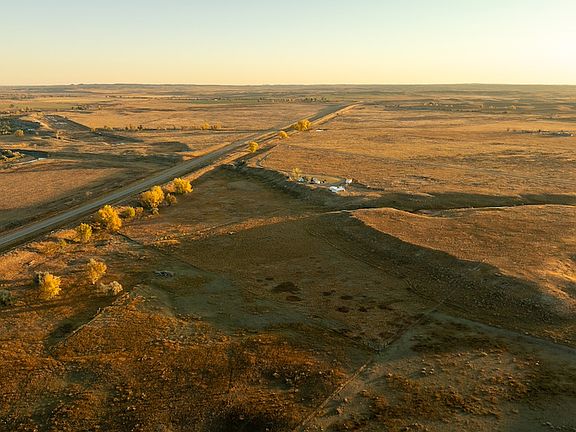 4th image of 6 Whiskey River Rd