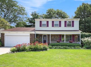 2795 Mercury Dr, Lake Orion, MI