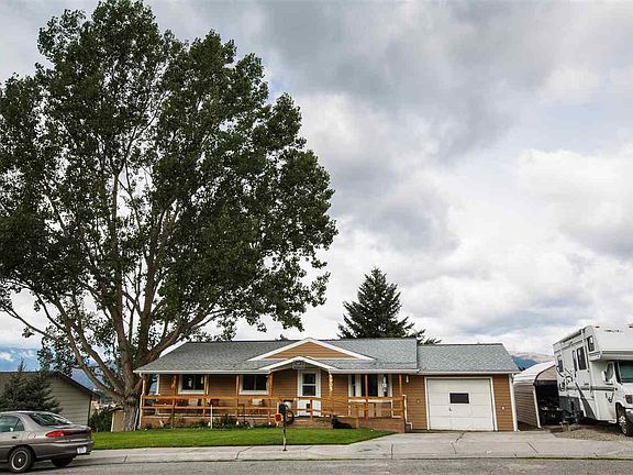 2nd image of 5905 Longview Dr