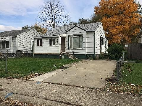 1st image of 3449 Kinnear Ave