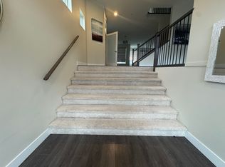 23944 104th Ave, Maple Ridge, BC V2W1V8