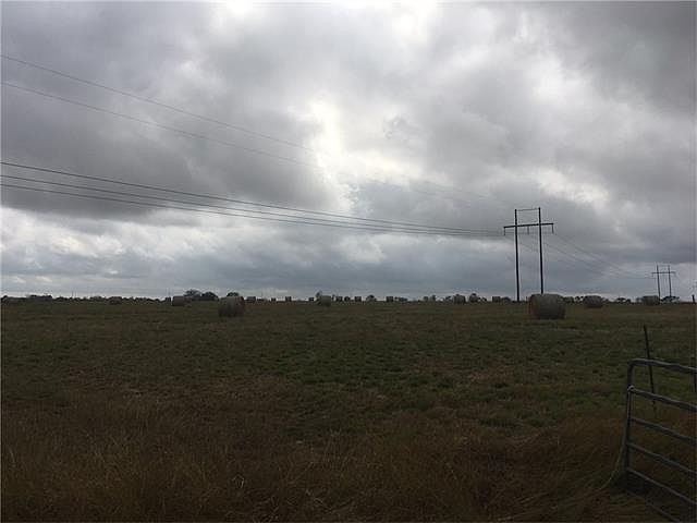 2nd image of 460 County Road 314