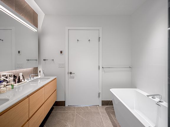 4th image of 3101 Burfield Pl #606