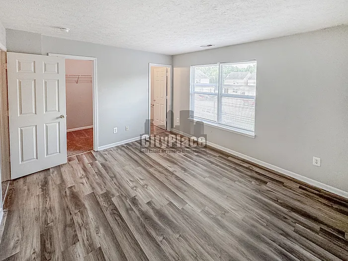 2946 Carson Dr — Photo 16