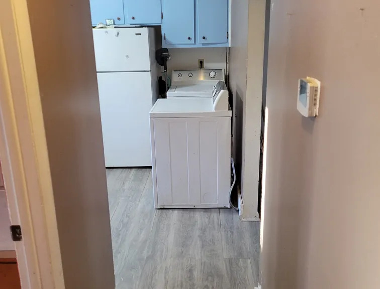 921 Elm Ct — Photo 3