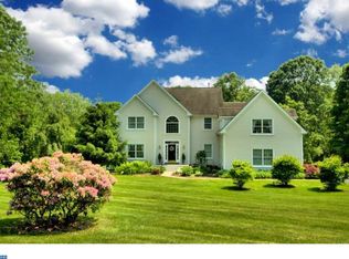 23 W Spring Hollow Dr, Hopewell, NJ 08525