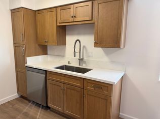 4746 W Point Loma Blvd #11, San Diego, CA 92107