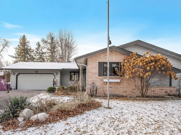 8501 Hopewood Ln N, Minneapolis, MN 55427