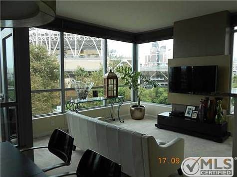 2nd image of 206 Park Blvd Unit 403