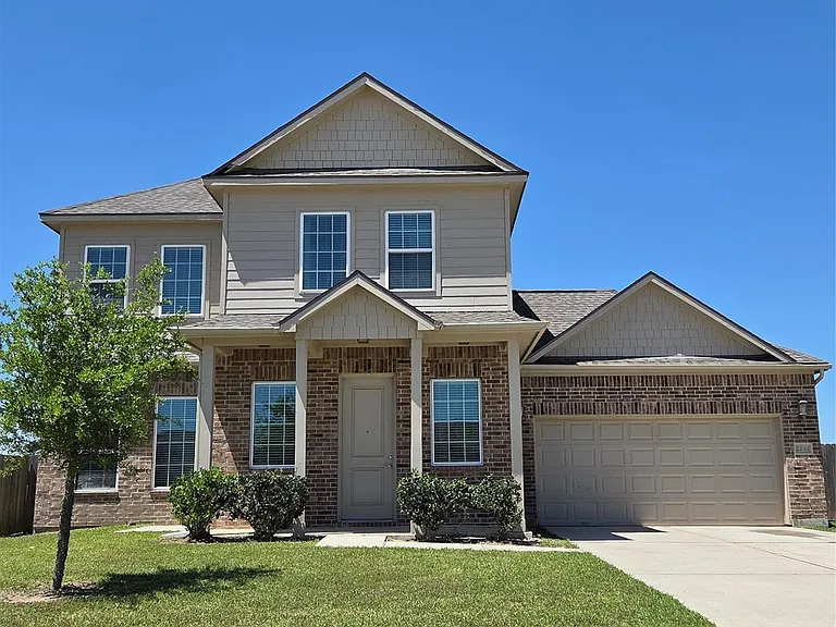 2242 Cross Colony Dr — Photo 1