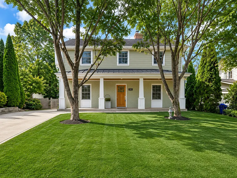 4116 Warner St — Photo 1