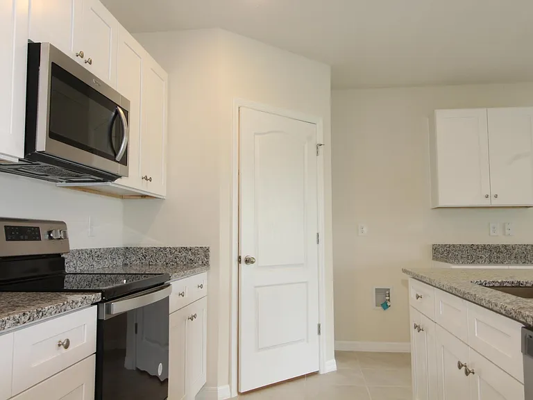 524 Talisi Loop — Photo 24
