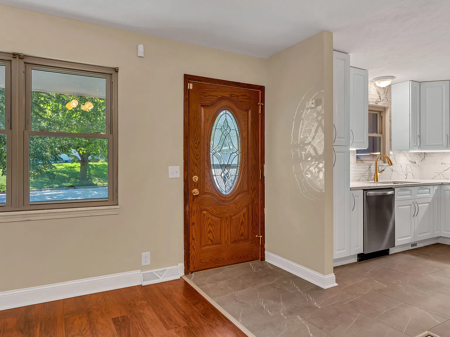 4 bed, 1884 sqft, $2,200 — Photo 3