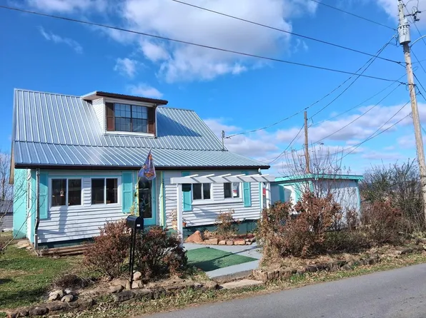 245&241 White Oak Ave, Newport, TN 37821