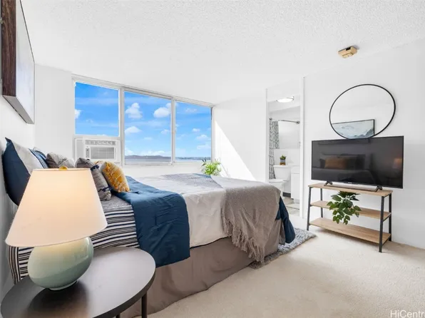 1060 Kamehameha Hwy APT 2104A, Pearl City, HI 96782