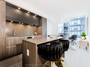 35 Mercer St #2411, Toronto, ON M5V0V1