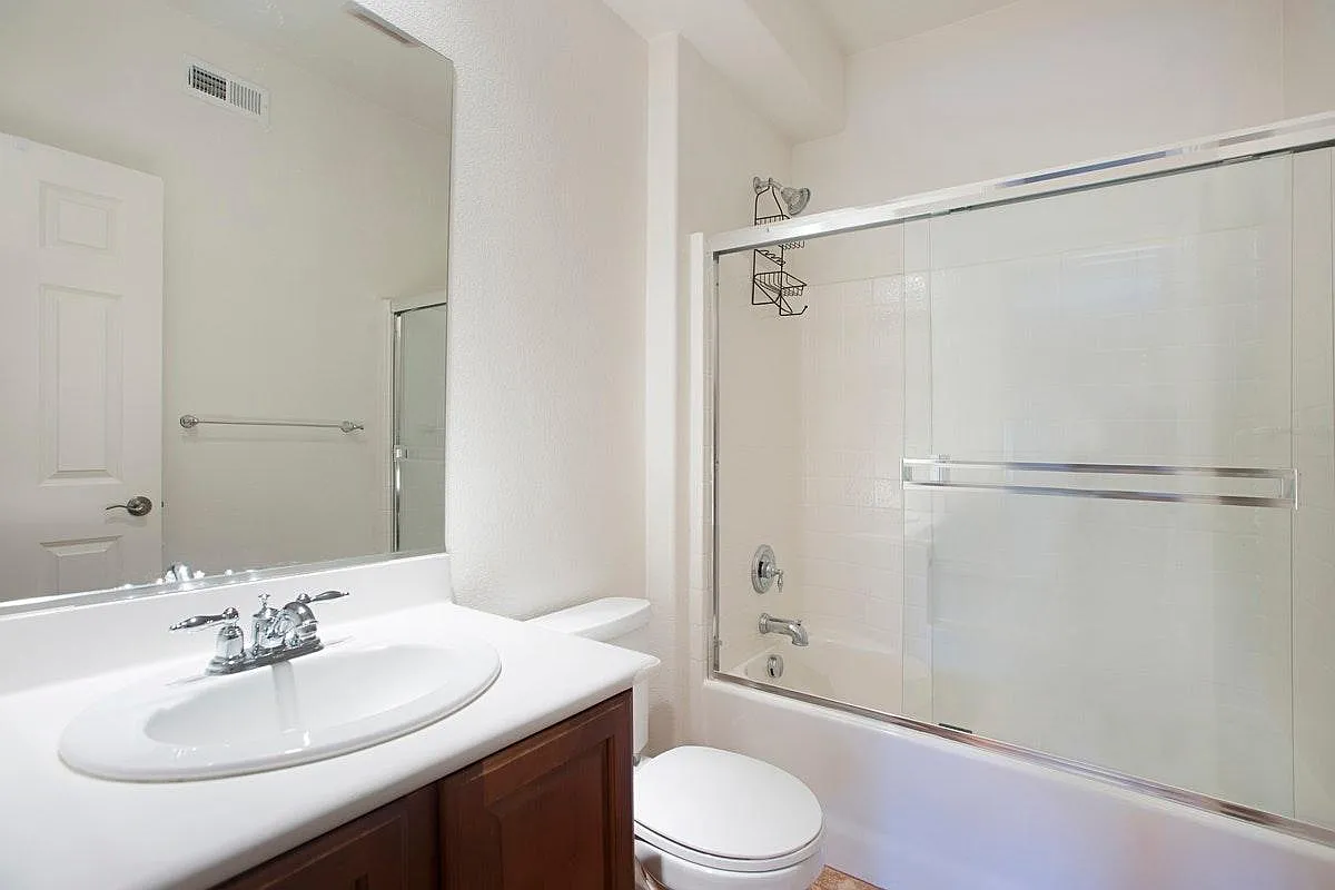 1254 Highbluff Ave — Photo 3