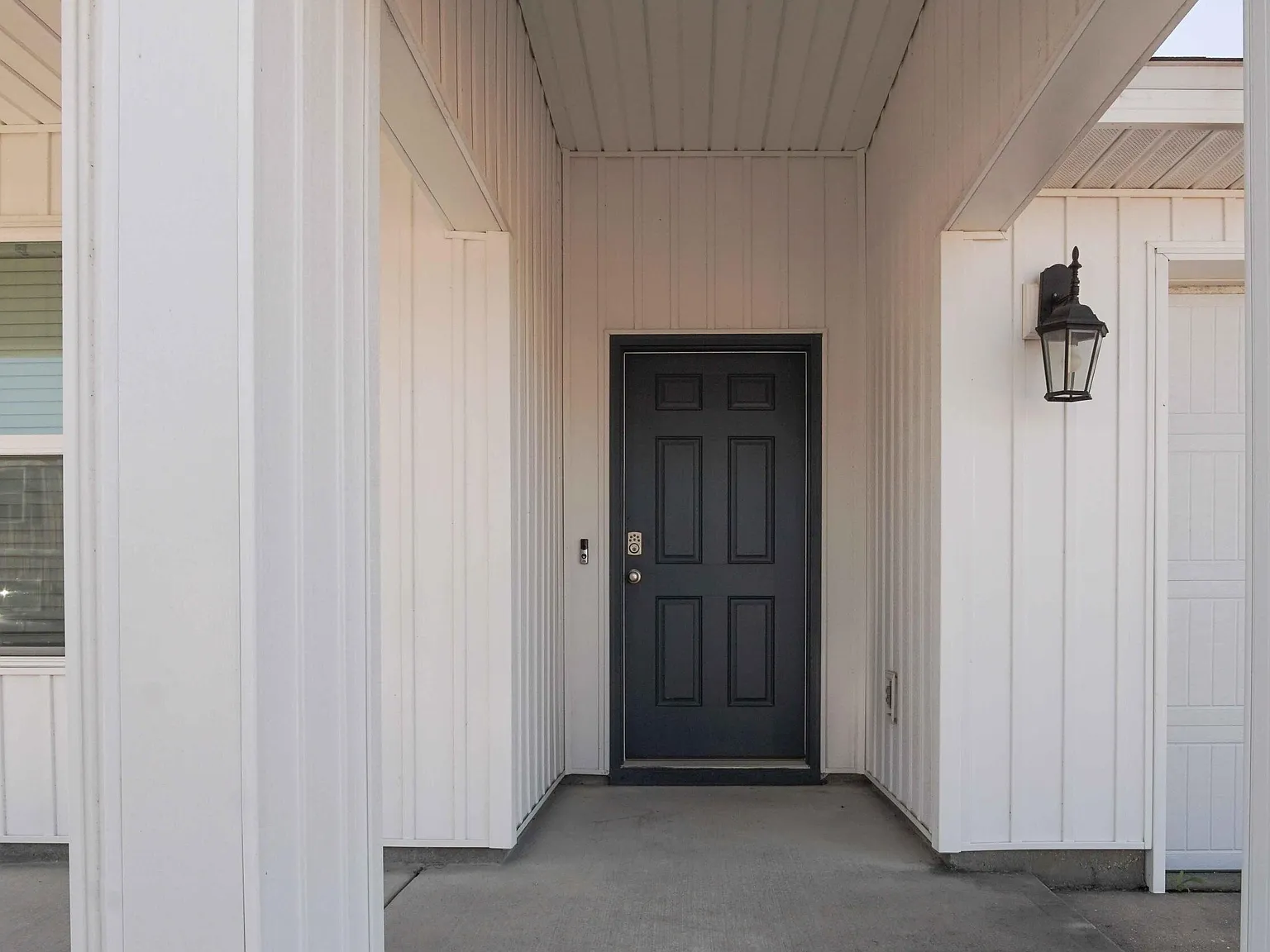 4 bed, 1714 sqft, $2,300 — Photo 2