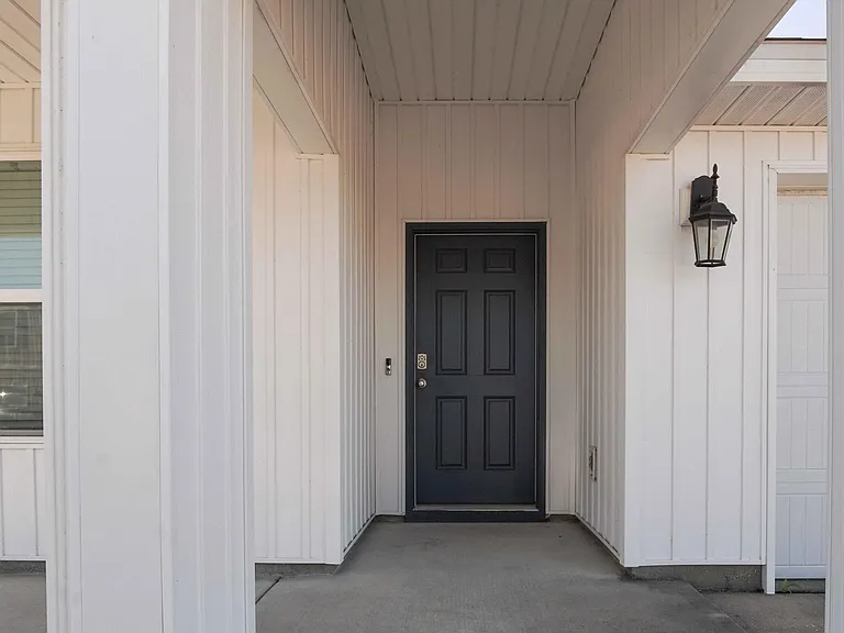 4028 Brighton Blvd — Photo 2