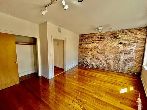 13 Charter St, Boston, MA