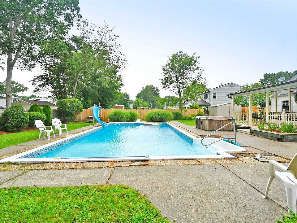 1st image of 6 Lacebark Ln
