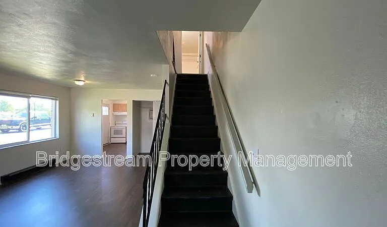 1299-1 Sanlor Ave — Photo 12