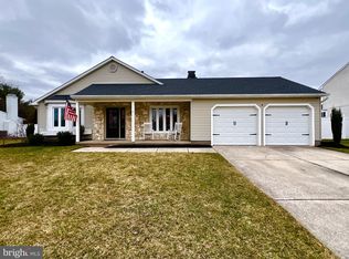 5 Cameron Cir, Laurel Springs, NJ 08021