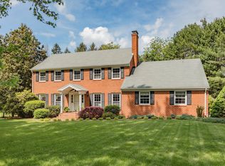 921 Providence Pl, Lexington, VA 24450