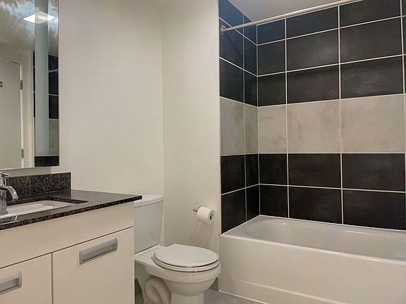 3rd image of 300 Berry St Unit 707