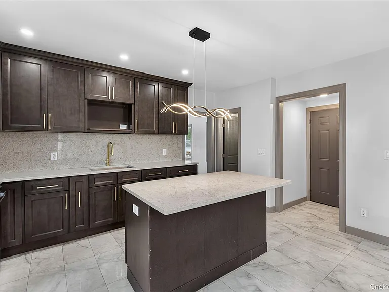 62 Poplar St — Photo 17