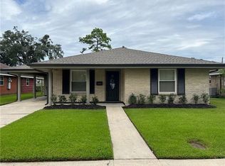 2217 Suwanee Dr, Marrero, LA 70072