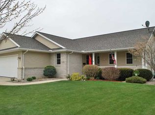 595 Woodside Ct, Wauseon, OH 43567