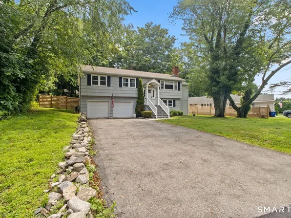 10 Grumman Avenue, Norwalk, CT 06851