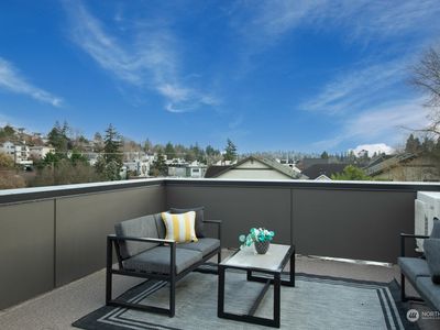 4826 40th Avenue SW #A, Seattle, WA, 98116